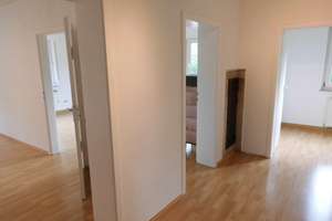 Stadthaus mit Charme, 7 Wohnungen und 4 Garagen – Die vollständige Adresse der Immobilie erhältst du vom Anbieter., 70374 Schmidener Vorstadt, Stuttgart – Vorschaubild 12