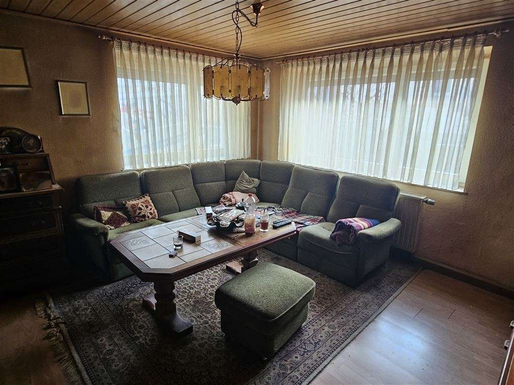 Immobilie in Nattheim - 1- bis 2-Fam.-Haus mit viel Potential und tollem Garten  - Bild 2