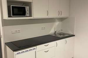 1 Zimmer Wohnung - Vermietung nur an Studenten, Schüler oder Azubis – Firnhaberstraße 20, 86159 Hochfeld, Augsburg – Vorschaubild 1