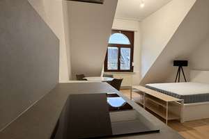 Smart Studio mit Altbau-Flair – citynah & mit Aufzug