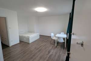 Sonnige 1-Zi-Wohnung mit Balkon, möbliert mit voll ausgestatteter Küche – Alter-St.-Georgs-Platz 9, 80809 Am Riesenfeld, München – Vorschaubild 3