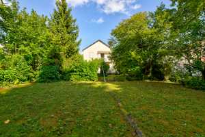 "Ansprechendes 2-Familien-Haus auf einem schönen Grundstück in ruhiger und zentraler Lage!" – Mainz-Bingen (Kreis) – Vorschaubild 1