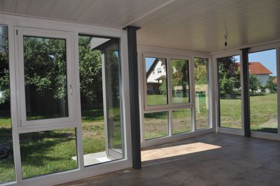 TOP ! 2-Zi.-EG-Whg., mit Wintergarten, Garage, Terrasse und Gartenanteil in Ulm (Einsingen)