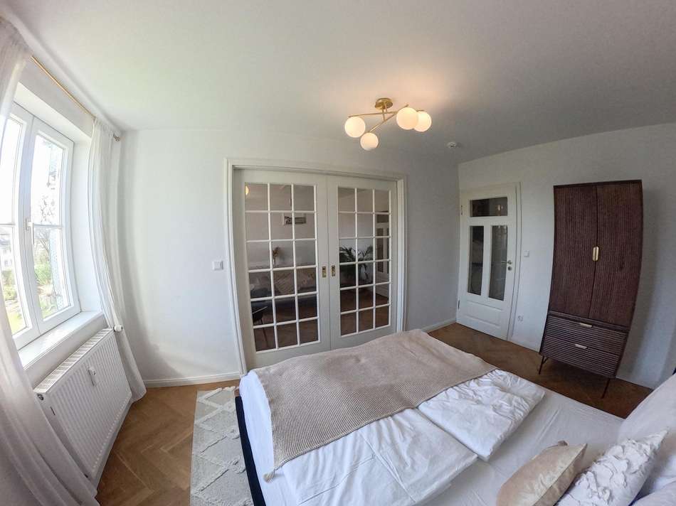 1. Schlafzimmer