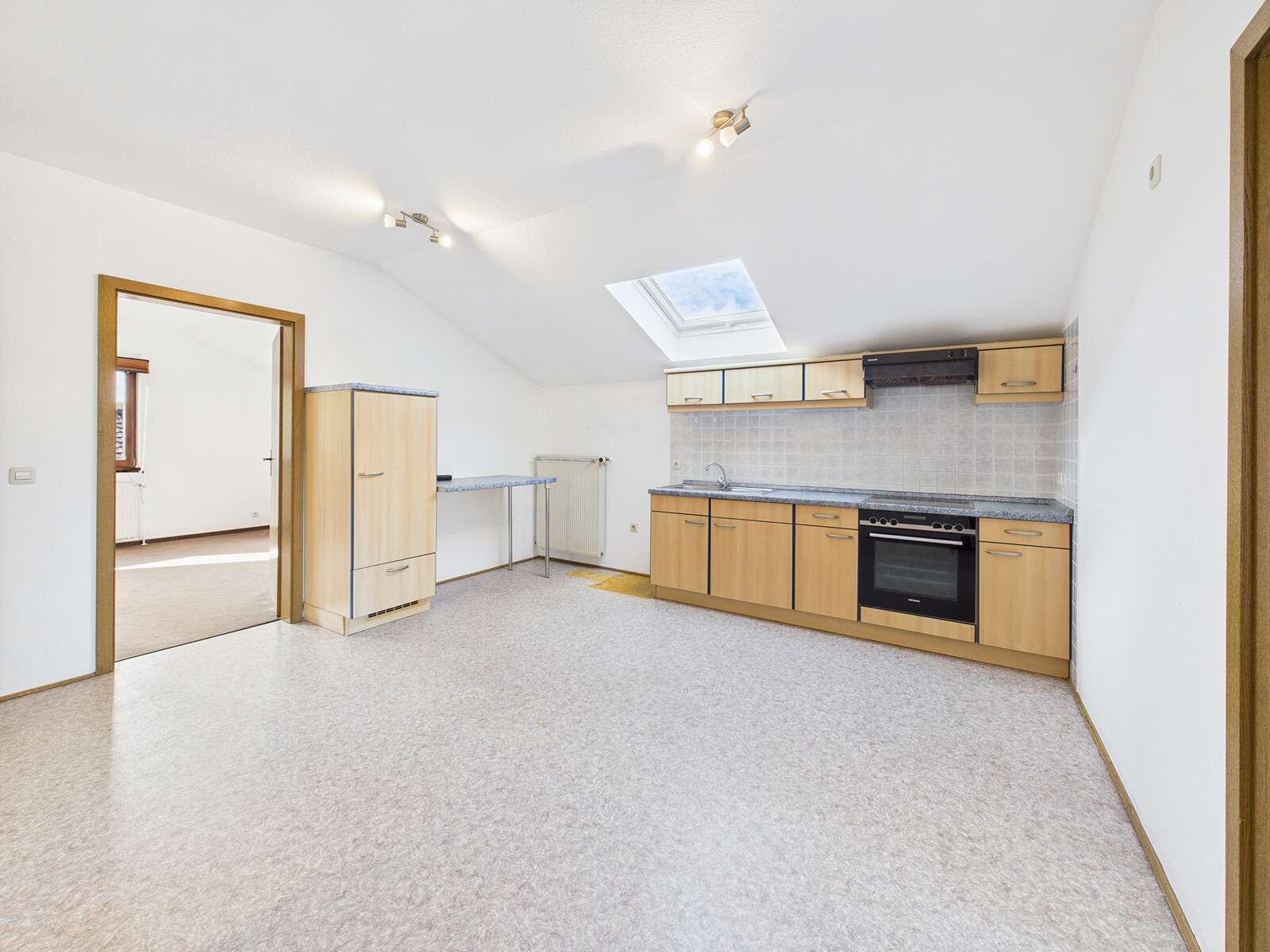 Immobilie in Herscheid - SCHADE IMMOBILIEN - Schönes Einfamilienhaus in perfekter Wohnlage von Herscheid! - Bild 6