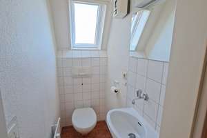 S-WANGEN: * Großzügige, helle und gepflegte 4-Zi.-Whg. im DG * TL-Bad * EBK * toller Balkon! * – Die vollständige Adresse der Immobilie erhältst du vom Anbieter., 70327 Wangen, Stuttgart – Vorschaubild 11