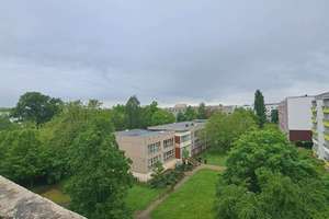 *helle* 3-Zimmer-Wohnung - WG geeignet