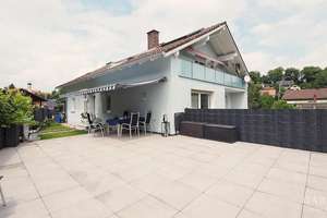 Dreifamilienhaus mit freier Wohnung im Erdgeschoss! – Die vollständige Adresse der Immobilie erhältst du vom Anbieter., 87616 Marktoberdorf – Vorschaubild 2
