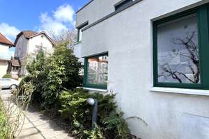 Villenviertel, 2,5 Zi. Wohnung im EG, mit Terrasse, Garten und  zwei TG-Stellplätzen – Die vollständige Adresse der Immobilie erhältst du vom Anbieter., 21029 Bergedorf (Ortsteil), Hamburg – Vorschaubild 2