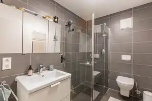 Moderne Erdgeschosswohnung mit Atrium und Garten – Stilvolles Wohnen mitten in Münster! – Münster – Vorschaubild 6