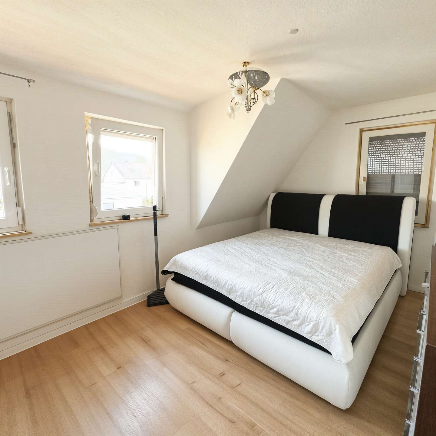 Immobilie in Heubach - Renovierte und vermietete Kapitalanlagewohnung mit Stellplatz und über 6,00 % Bruttomietrendite - Bild 1