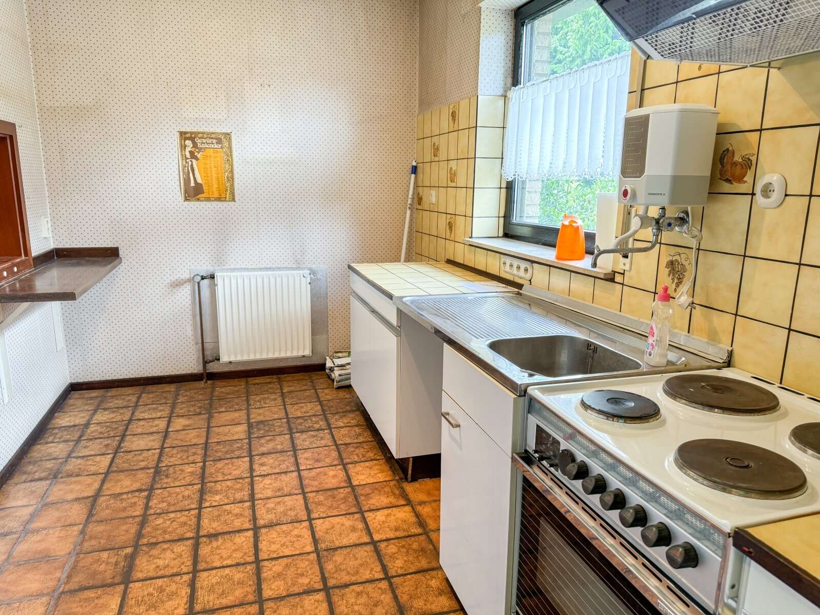 Immobilie in Lindhorst - Vollkeller, Doppelgarage & Ausbaureserve: EFH in ruhiger Lage - Bild 2