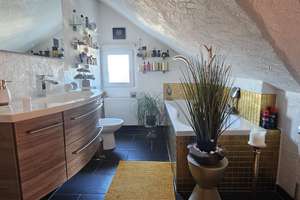 Über den Dächern von Remscheid: Charmante 3-Zimmer-Dachgeschosswohnung mit Kamin & Dachterrasse – Die vollständige Adresse der Immobilie erhältst du vom Anbieter., 42855 Nordstadt, Remscheid – Vorschaubild 6