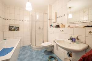 Zentral wohnen: Großzügige 4-Zimmer-Wohnung mit Aufzug & Tiefgarage – Hohenzollernstraße 85b, 56068 Süd, Koblenz – Vorschaubild 5