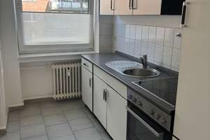 helle 3-Zimmer Wohnung in Rendsburg zu vermieten – Schleswiger Chaussee 9, 24768 Rendsburg – Vorschaubild 2