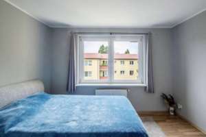 Frei & bezugsfertig - Charmante 2-Zimmer-Wohnung mit Balkon in Berlin-Spandau – Die vollständige Adresse der Immobilie erhältst du vom Anbieter., 13585 Spandau (Ortsteil), Berlin – Vorschaubild 3