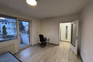 Vollständig renovierte 1-Raum-Wohnung mit Balkon und Einbauküche in Bielefeld – Bielefeld – Vorschaubild 2