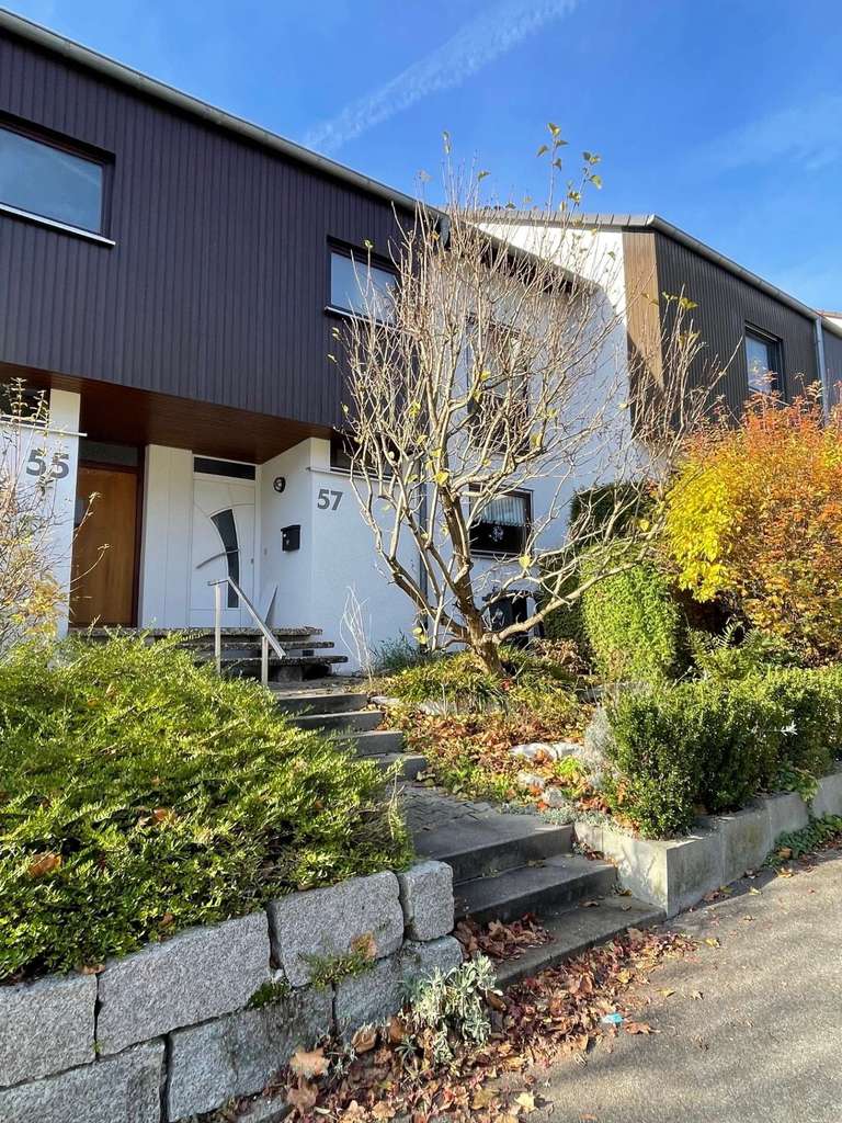 Endlich Platz für die Familie - Reihenmittelhaus in guter Lage