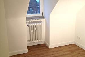 Helle Dachgeschoß-Wohnung am Staufenplatz – Grafenberger Allee 397, 40235 Grafenberg, Düsseldorf – Vorschaubild 5