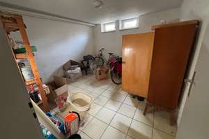 Bieterverfahren: Großzügiges 2-Familienhaus mit DG und Garage, 577 m² Grund in Neu-Ulm Offenhausen – Die vollständige Adresse der Immobilie erhältst du vom Anbieter., 89231 Neu-Ulm – Vorschaubild 49