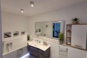 Mädels-WG-Zimmer in Reihenhaus mit Terrasse und schönem Garten zur Mitbenutzung – Heerstraße 63, 65205 Nordenstadt, Wiesbaden – Vorschaubild 13