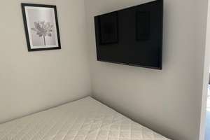 Neu! Stilvolle Wohnung mit Ost-Ausrichtung, möbliert und voll ausgestattet von Privat – Die vollständige Adresse der Immobilie erhältst du vom Anbieter., 81541 Untere Au, München – Vorschaubild 9