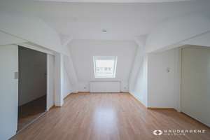 3-4 Zimmer: Maisonette-Dachgeschosswohnung mit Terrasse direkt auf der Luegallee – Luegallee 10, 40545 Oberkassel, Düsseldorf – Vorschaubild 4