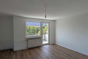 ~ Frisch renoviert mit tollem Balkon ~ – Nietzscheweg 16, 45279 Freisenbruch, Essen – Vorschaubild 3