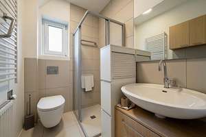 Flexibel nutzbares Wohnhaus mit vielseitigen Gestaltungsmöglichkeiten in Koblenz-Niederberg – 56077 Niederberg, Koblenz – Vorschaubild 10