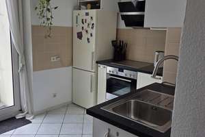Urban wohnen in Toplage: 2,5 -Zimmer-Altbau mit Balkon nahe Bahnhof Solingen – Bahnstraße 6, 42697 Ohligs/Aufderhöhe/Merscheid, Solingen – Vorschaubild 3