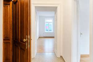 Sanierte Single-Altbauwohnung mit eigener Terrasse in Düsseldorf-Heerdt – Eupener Straße 33, 40549 Heerdt, Düsseldorf – Vorschaubild 2