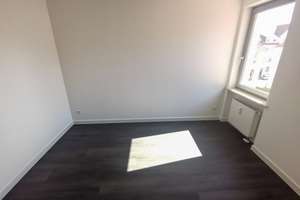 Umfassend sanierte 2RW mit sonnigem Balkon und Garage in ruhiger Lage – Die vollständige Adresse der Immobilie erhältst du vom Anbieter., 4177 Altlindenau, Leipzig – Vorschaubild 17