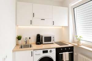 Möbliertes Apartment mit separater Küche * Loggia * XL Keller * Aufzug – 40627 Unterbach, Düsseldorf – Vorschaubild 3