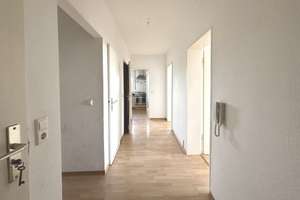 Freie 2-Zimmer-Wohnung mit Balkon im 5. Obergeschoss!  – Die vollständige Adresse der Immobilie erhältst du vom Anbieter., 70378 Mönchfeld, Stuttgart – Vorschaubild 11
