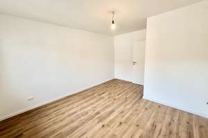 Ideal geeignet für 2-er WG! Freie & helle 2-Zimmer-Wohnung im 2.OG in nettem MFH direkt an der TH – Die vollständige Adresse der Immobilie erhältst du vom Anbieter., 90489 Wöhrd, Nürnberg – Vorschaubild 3