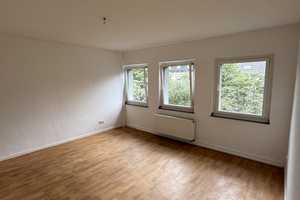 Helle 2-Zimmerwohnung mit großem Balkon – Krefeld – Vorschaubild 3