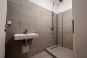Zweitbezug: PENTHOUSE - 2 Etagen mit ca. 138 m² - 4-Zi, TERRASSE, 2 Bäder, TG, LUXUS per SOFORT – Die vollständige Adresse der Immobilie erhältst du vom Anbieter., 13088 Weißensee, Berlin – Vorschaubild 24