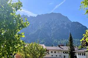 Mittenwald - Zauberhaftes Landhaus mit malerischem Karwendelblick – Garmisch-Partenkirchen (Kreis) – Vorschaubild 3