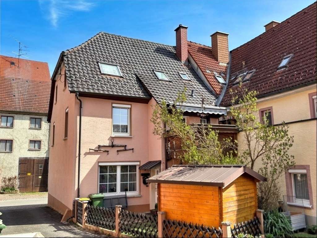 Immobilie in Hüfingen - Charmantes Wohnhaus mit historischem Charakter in der Hüfinger Altstadt - Bild 3