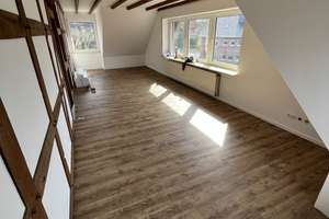 Modernisierte 3-Zimmer Dachgeschosswohnung mit Balkom in Hameln – Die vollständige Adresse der Immobilie erhältst du vom Anbieter., 31789 Hameln – Vorschaubild 3
