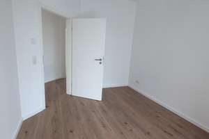 ++++TRAUMWOHNUNG+3 RAUM MIT TERRASSE+BAD M. DUSCHE u. BADEWANNE+FBH+LIFT++UVM.+++ – Bornaische Straße 77, 4277 Connewitz, Leipzig – Vorschaubild 2