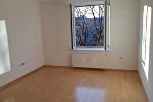 Lichtdurchflutete 1-Zimmer-Wohnung in der Au mit Ausblick auf Isar und deutsches Museum – Zeppelinstrasse 0, 81669 München – Vorschaubild 1