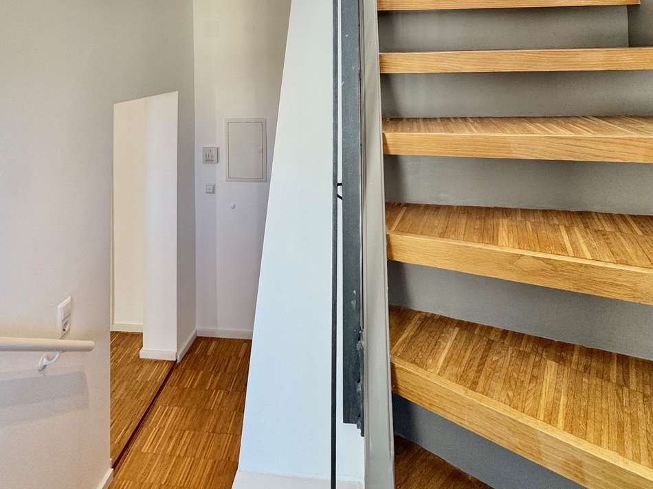 09_Treppe zum DG