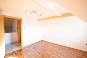 1-2 Familienhaus in Pforzheim-Büchenbronn mit Lagerplatz – Die vollständige Adresse der Immobilie erhältst du vom Anbieter., 75180 Büchenbronn, Pforzheim – Vorschaubild 24