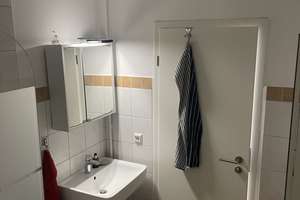 Aegi Nähe, sonnige 2 Zimmer Wohnung mit Balkon und Keller – Weinstr. 20, 30171 Südstadt, Hannover – Vorschaubild 12