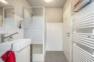 Ein Zuhause zum Verlieben – modern, energieeffizient und bereit für Ihre Zukunft! – Stade (Kreis) – Vorschaubild 11