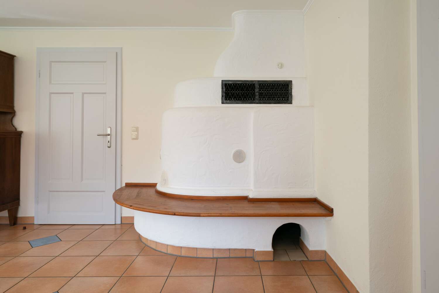 Immobilie in Fünfstetten - Ein Anwesen, das mehr kann! Pferde, Autos oder Hightech - hier haben Sie alle Möglichkeiten - Bild 5