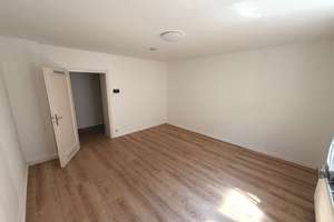 Renoviert! 1-Zimmer-Erdgeschosswohnung in Wuppertal (Nordstadt) – Hombüchel 48, 42105 Elberfeld, Wuppertal – Vorschaubild 3