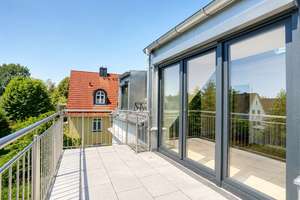 Freie 3-Zimmer-Maisonette | Galerie | Süd-Loggia  | Parkett | Fußbodenhzg. | Lift | KfW 40 A+ – Die vollständige Adresse der Immobilie erhältst du vom Anbieter., 81549 Südgiesing, München – Vorschaubild 8