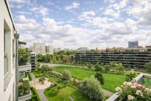 SIE WOLLEN NACH GANZ OBEN? STILVOLLES PENTHOUSE IN TOPLAGE MIT BALKONEN UND TIEFGARAGE – Die vollständige Adresse der Immobilie erhältst du vom Anbieter., 10785 Kreuzberg, Berlin – Vorschaubild 2